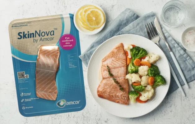 SkinNova fish - cardboard packaging