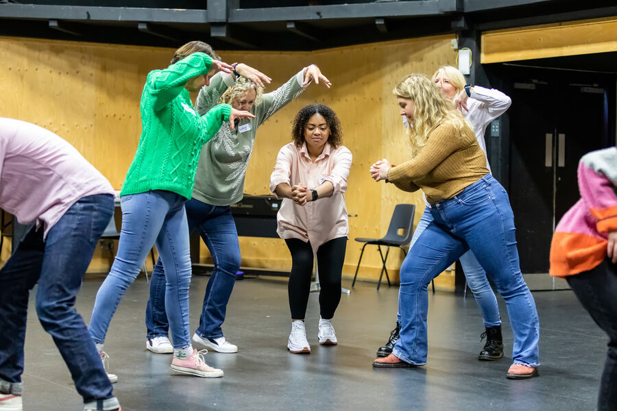 [Teachers] Image > CPD freeze frame