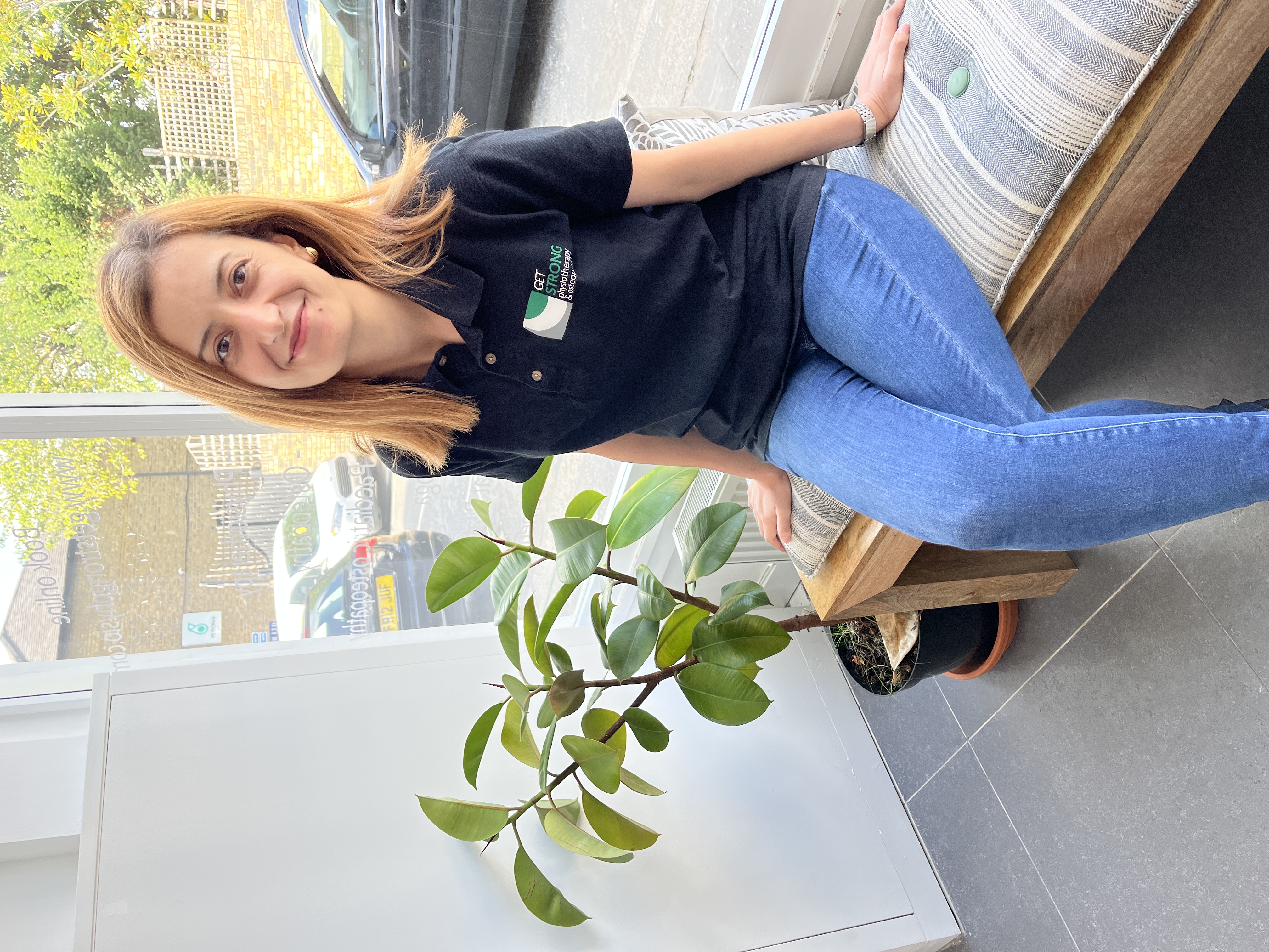 Demet is a massage and musculoskeletal therapist, a trained physiotherapist in Turkey. 