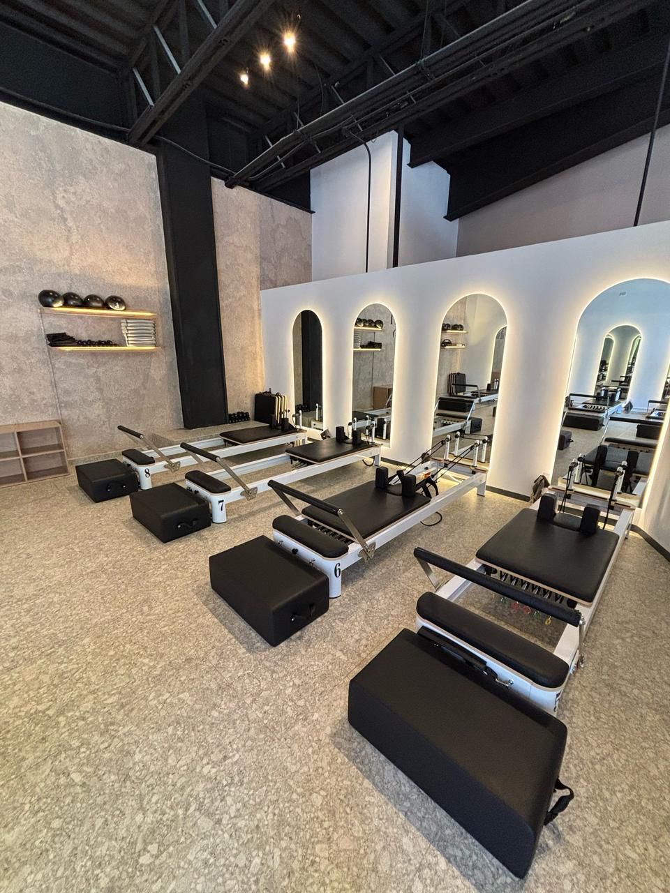 Featured image of post De disciplina de nicho a fenómeno urbano:  Pilates conquista la CDMX