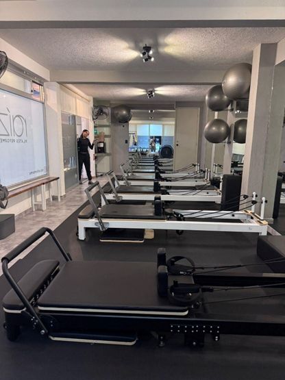 Featured image of post Pilates Reformer: de la moda al entrenamiento de alto rendimiento