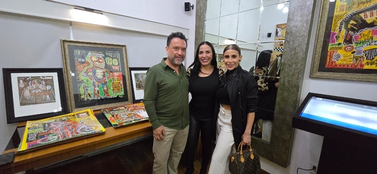 Featured image of post Jacobo Roa rinde homenaje a los grandes maestros con una exposición en CDMX y prepara su debut en la gala de la Fundación Michael J. Fox