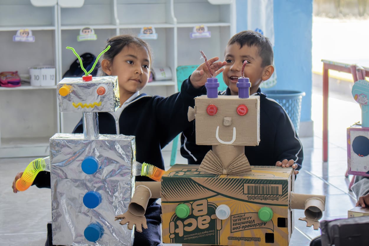 Featured image of post RobotiX celebra 19 años transformando la educación STEM+ en México