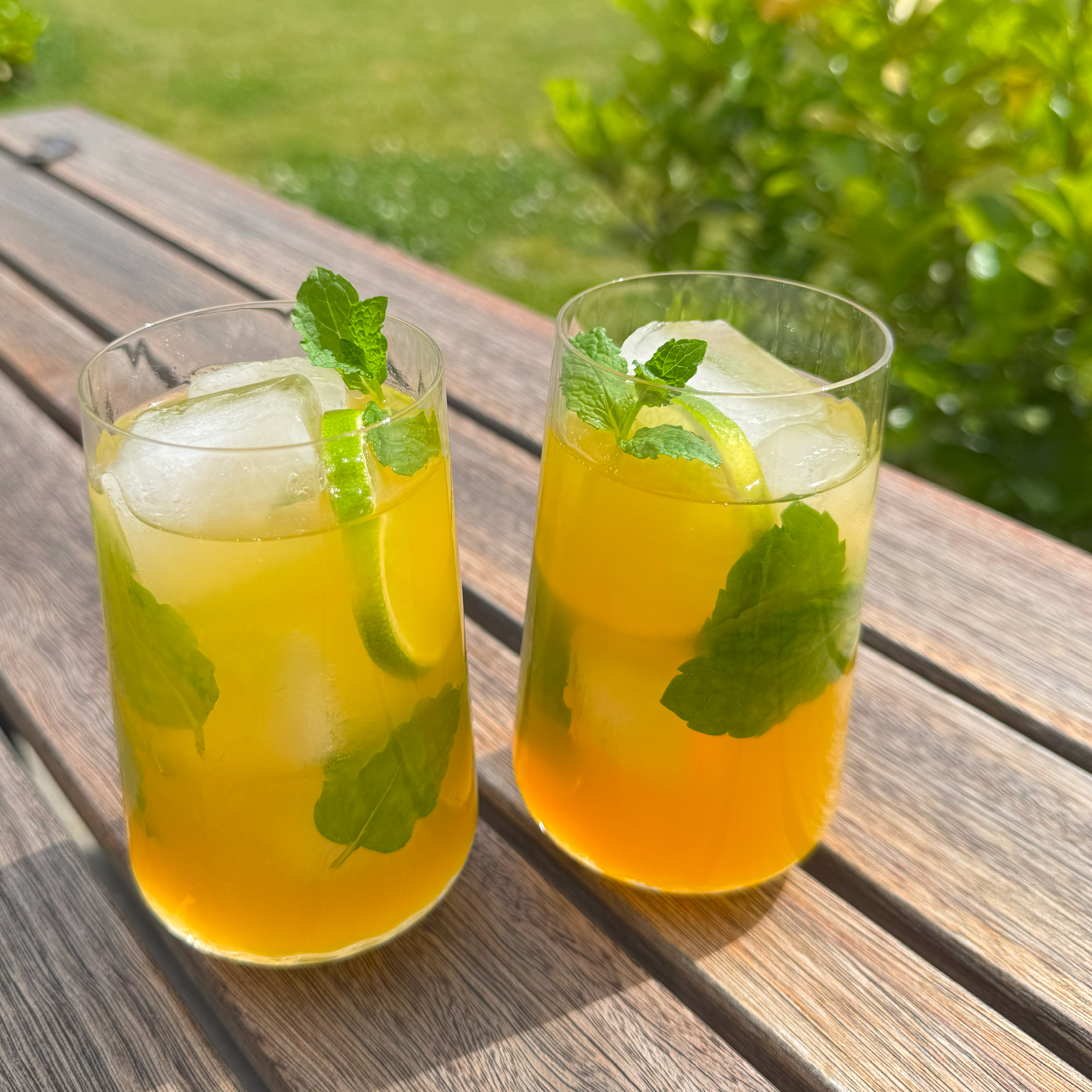 Mango Rom Drink