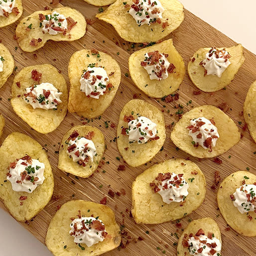 Img - Chips med cremet feta- og flødeostdip