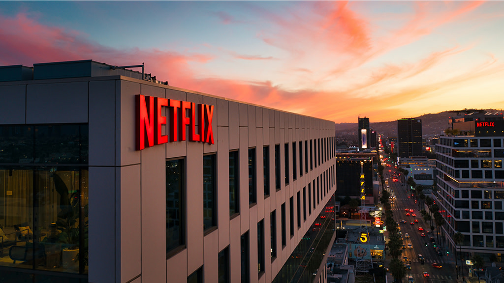 Công ty sản xuất và dịch vụ phát trực tuyến dựa trên đăng ký phổ biến Netflix (NFLX) 