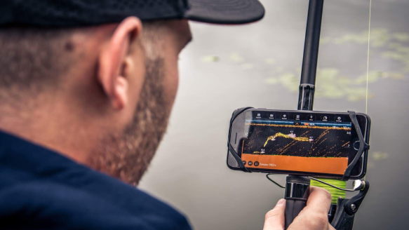 Best Portable Fish Finders: Deeper Pro Portable Fish Finder