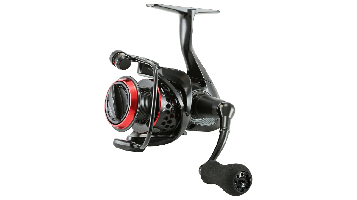 Okuma Ceymar Spinning Reel on white background