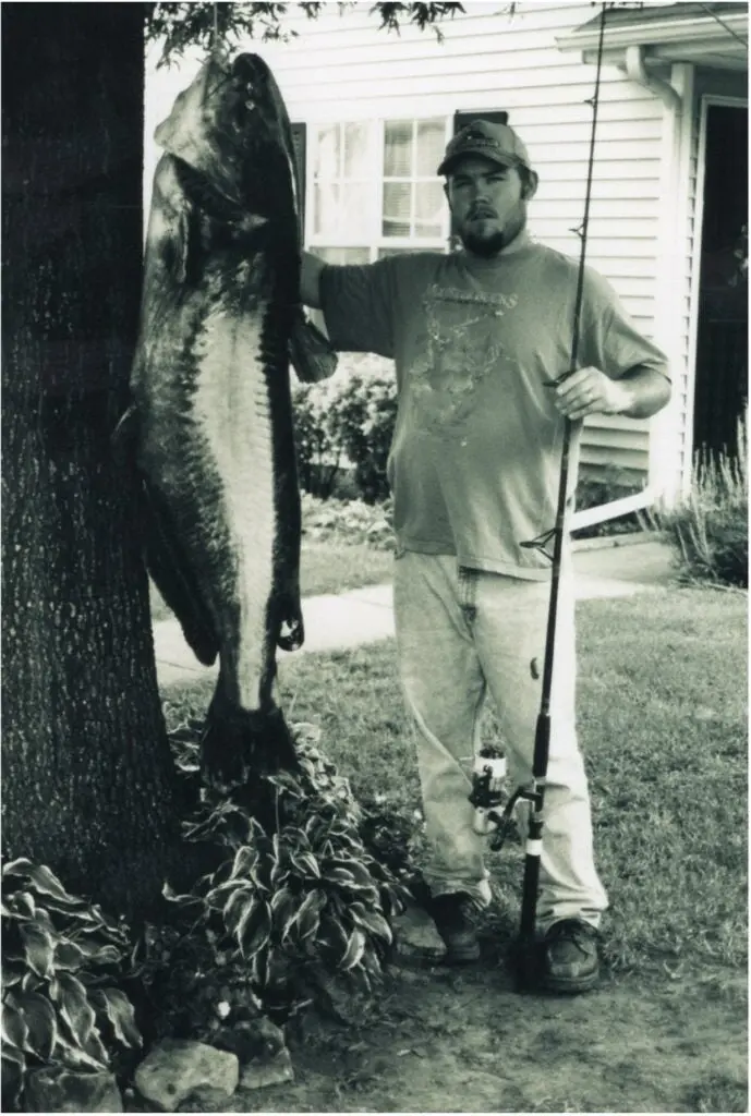 world record blue catfish caught by Charles Ashley