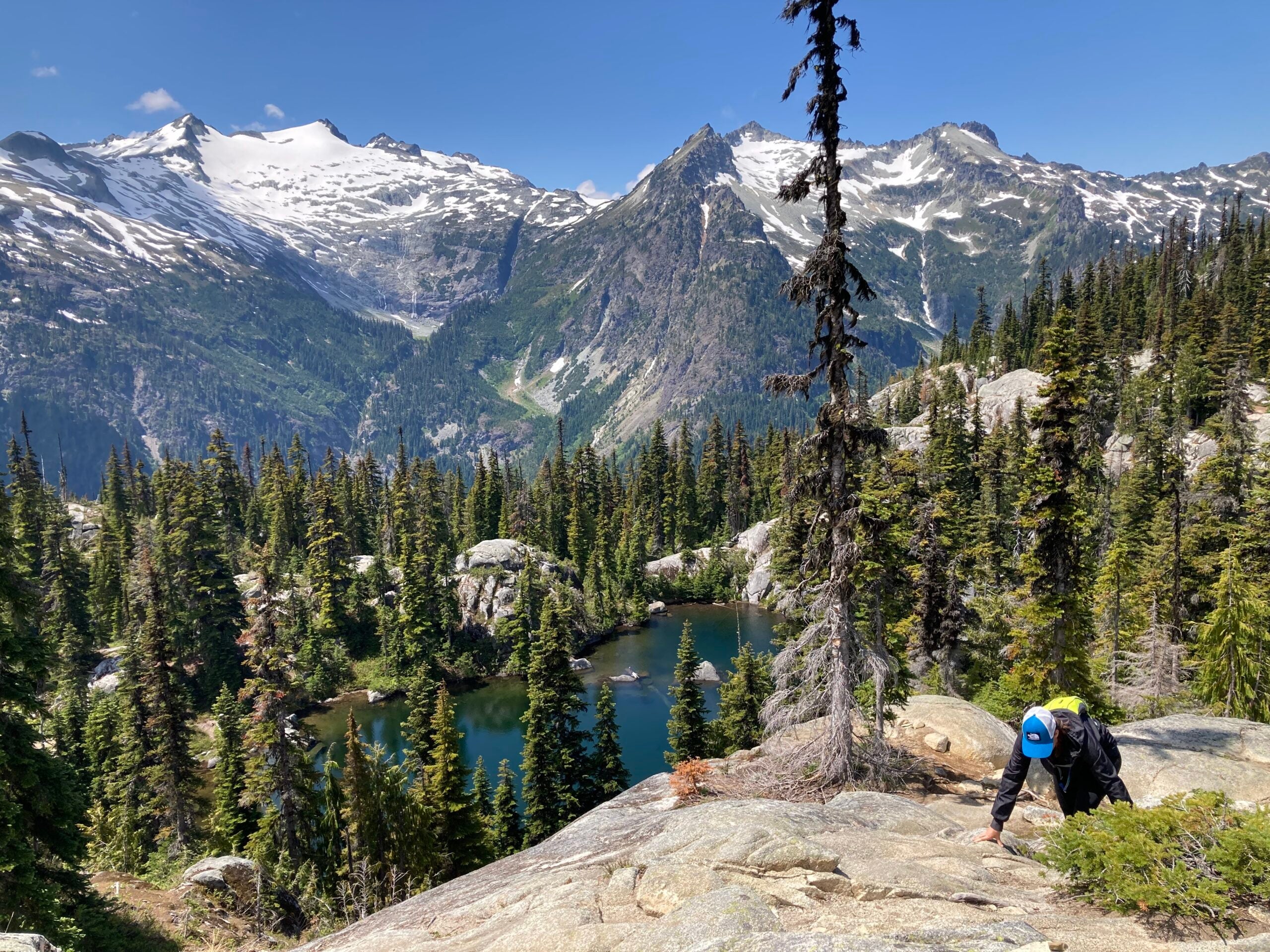 best-hiking-gear-for-women-featured-image