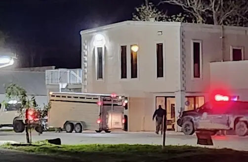 Deer smugglers being apprehended by police in Texas. 