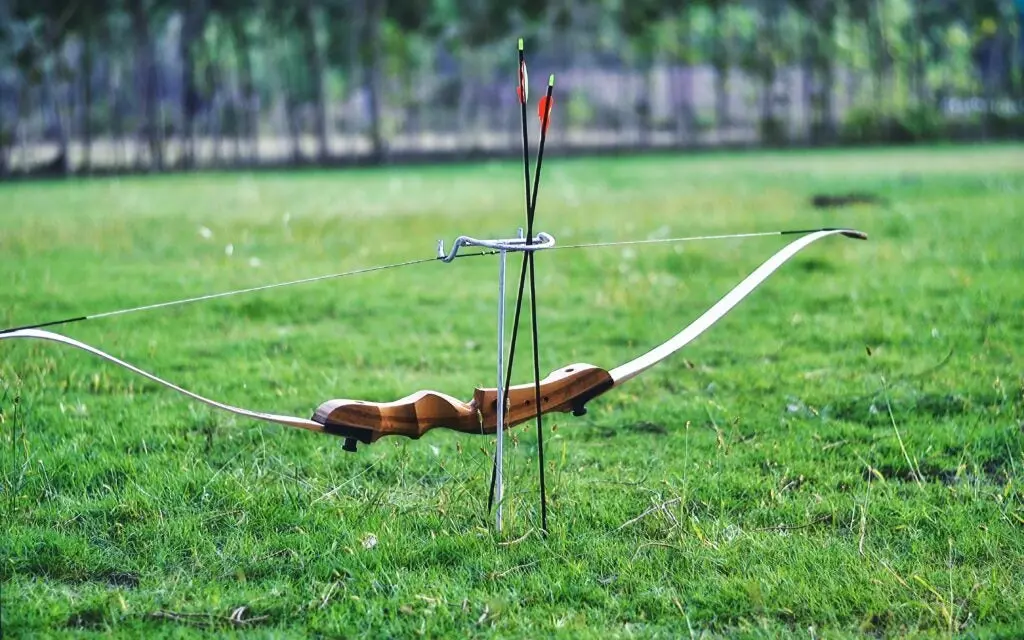 recurve bow