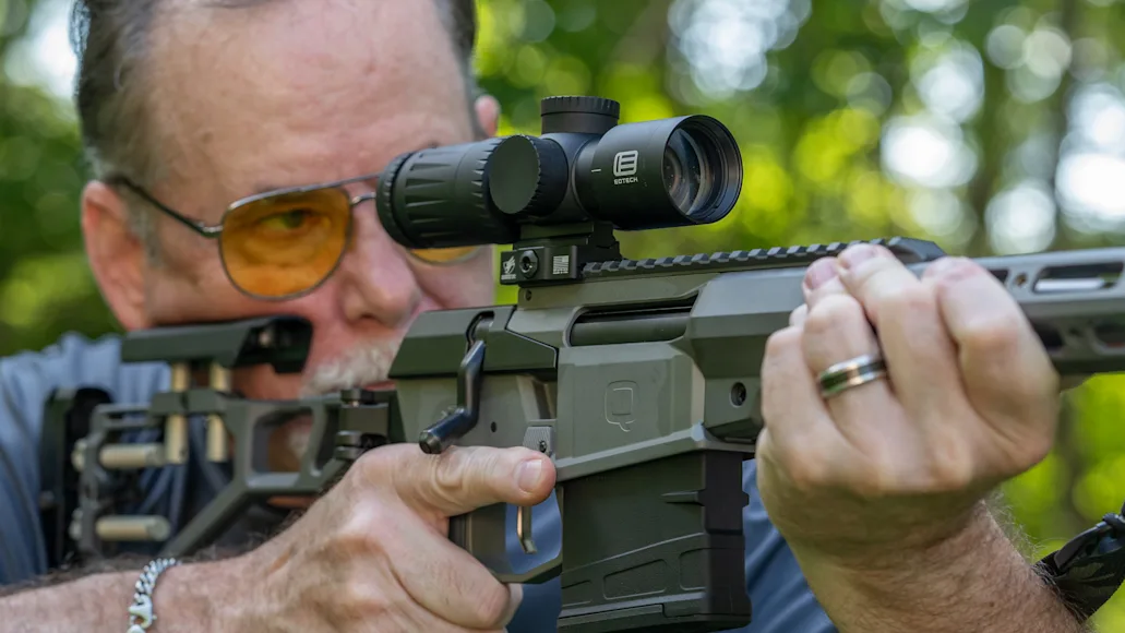 E4The EOTECH Vudu 3-9s32 SFP riflescope can be a great general purpose option for a bolt action rifle that has an adjustable comb.
