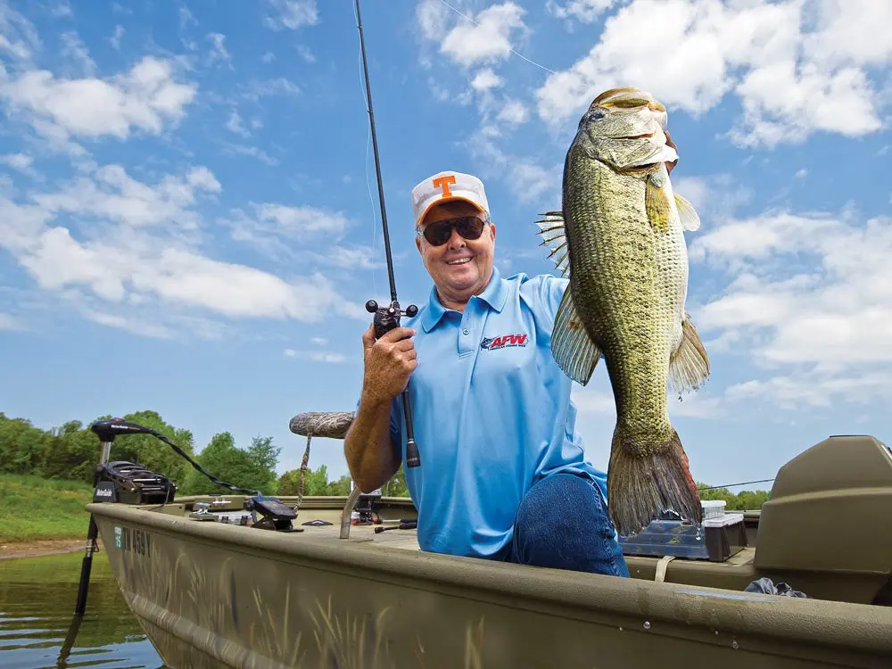 Bill Dance fishing tv host