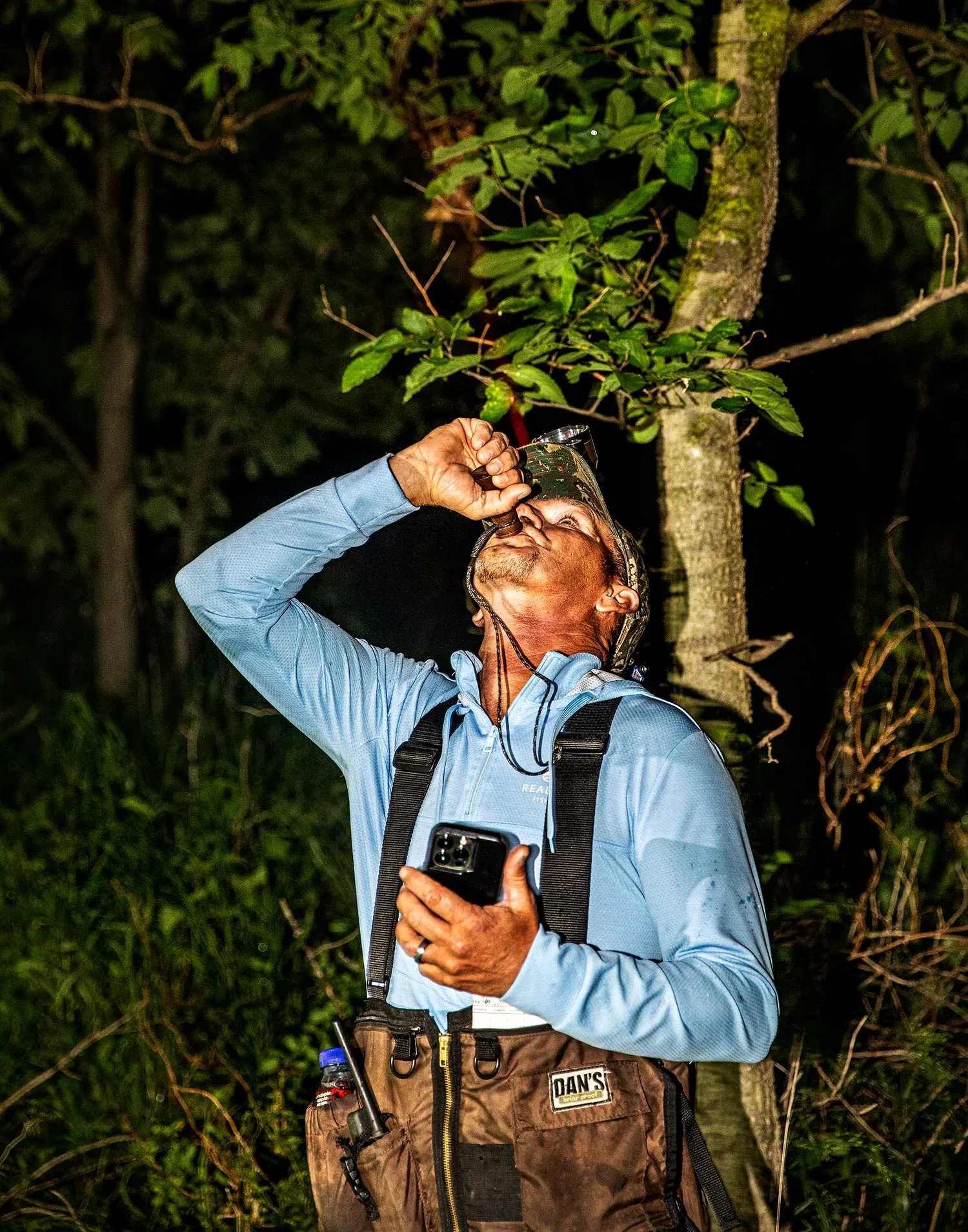 coonhound judge uses raccoon call