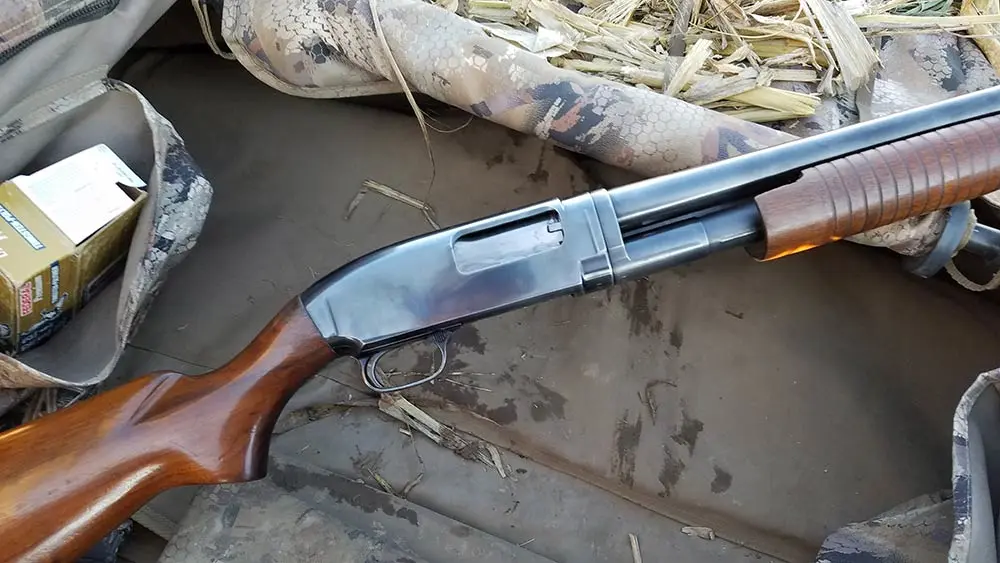 winchester model 12 heavy duck shotgun