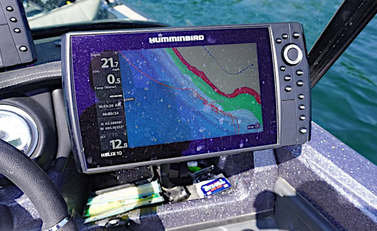 Humminbird Helix 10 CHIRP Fish Finder mounted on fishing boat