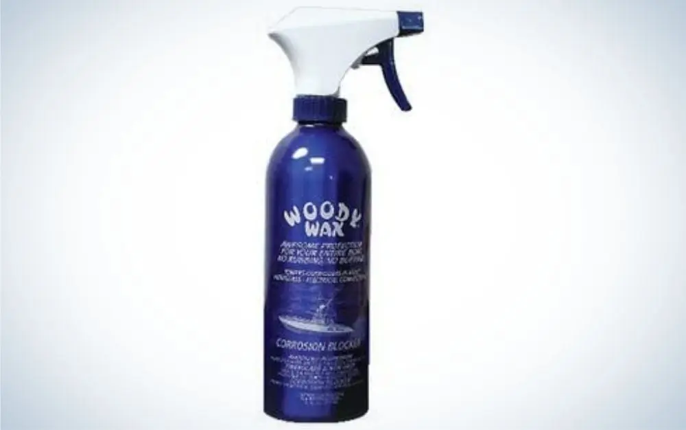 Woody Wax Fiberglass &amp; Nonskid Deck Wax is the best boat wax for nonskid deck.