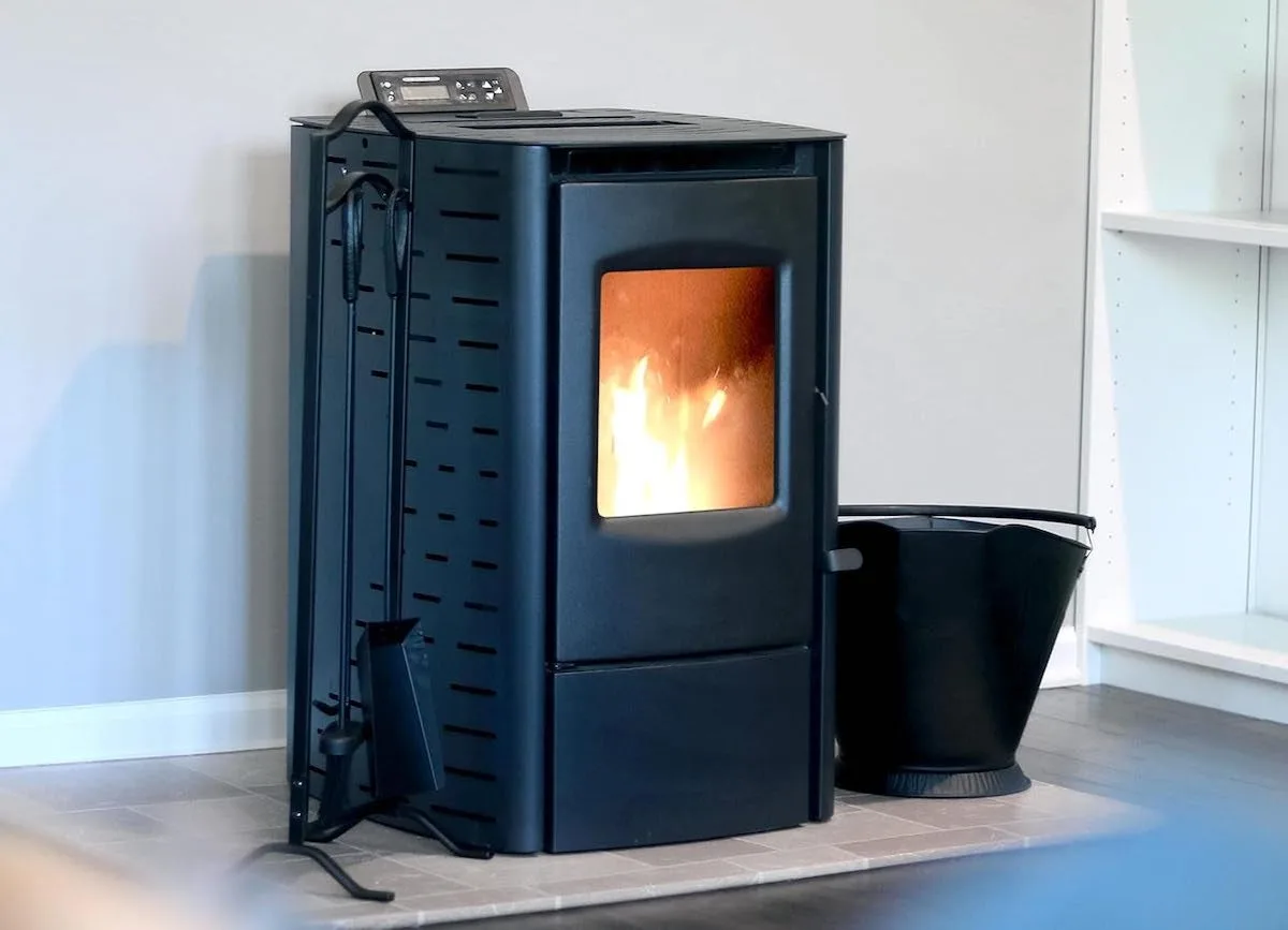 Lit Cleveland Iron Works Mini Pellet Stove