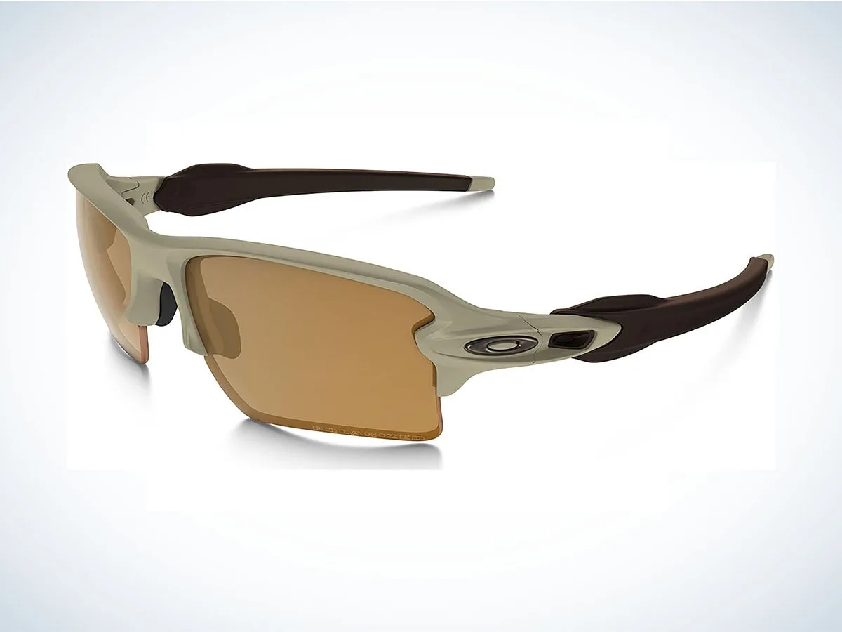 Tan Oakley SI Flak 2.0 Sunglasses with tan lenses