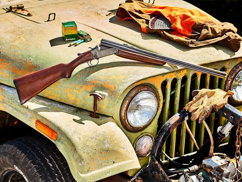 photo of gun on Jeep