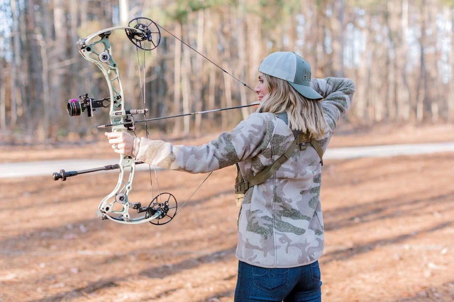 Eva Shockey shooting the Bowtech Eva Gen3 compound bow