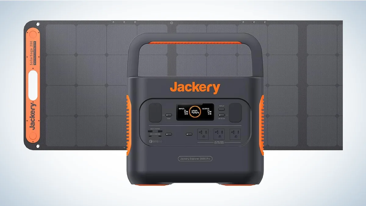 Jackery Solar Generator 2000 Pro