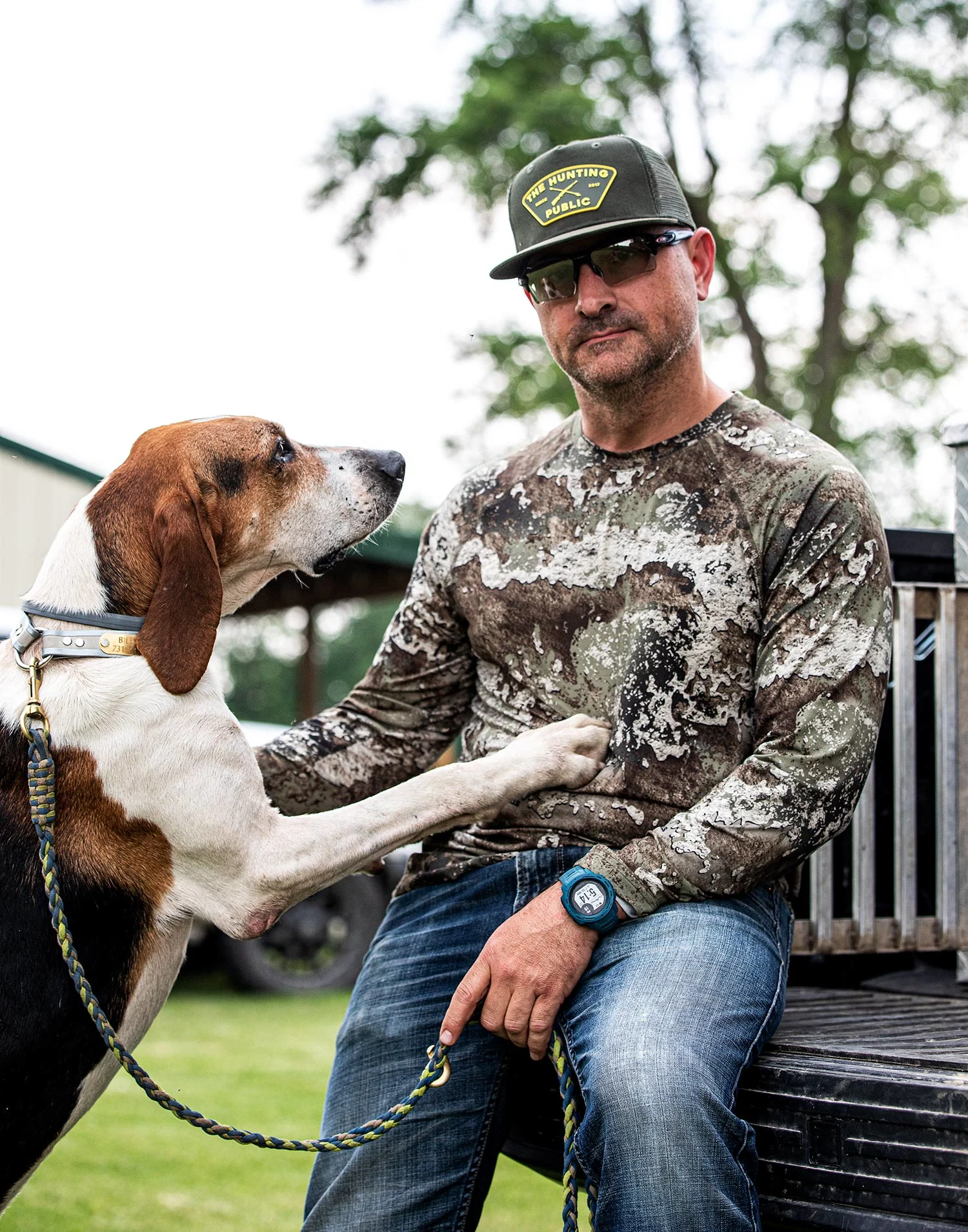 Billy Bell with Late Round Rock hound