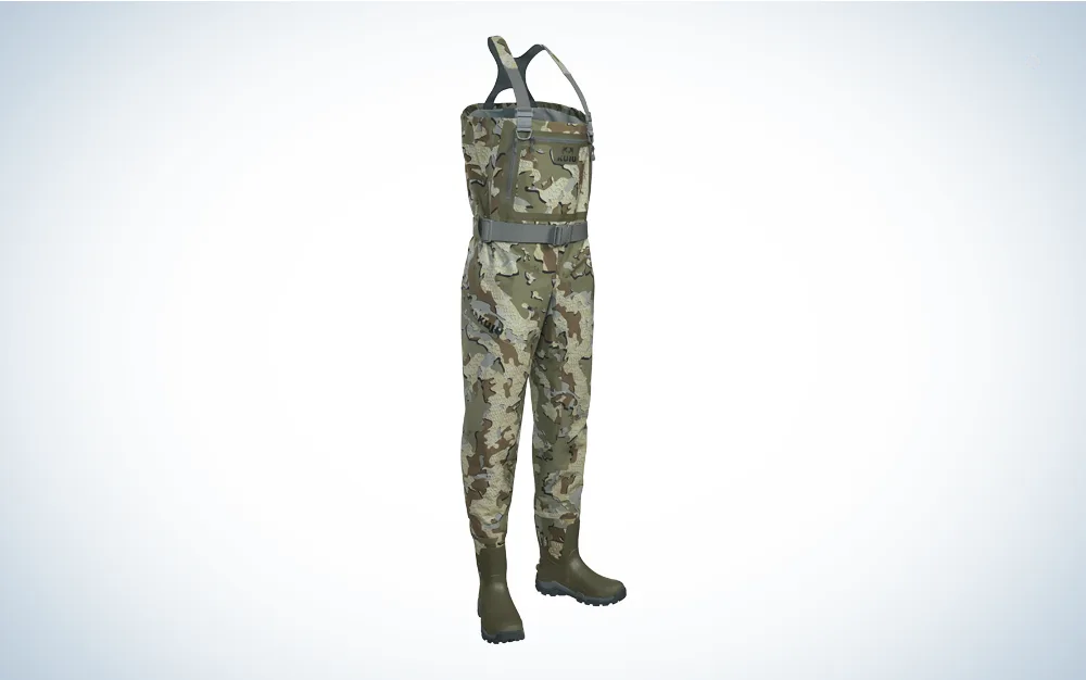 Kuiu Wader on blue and white background