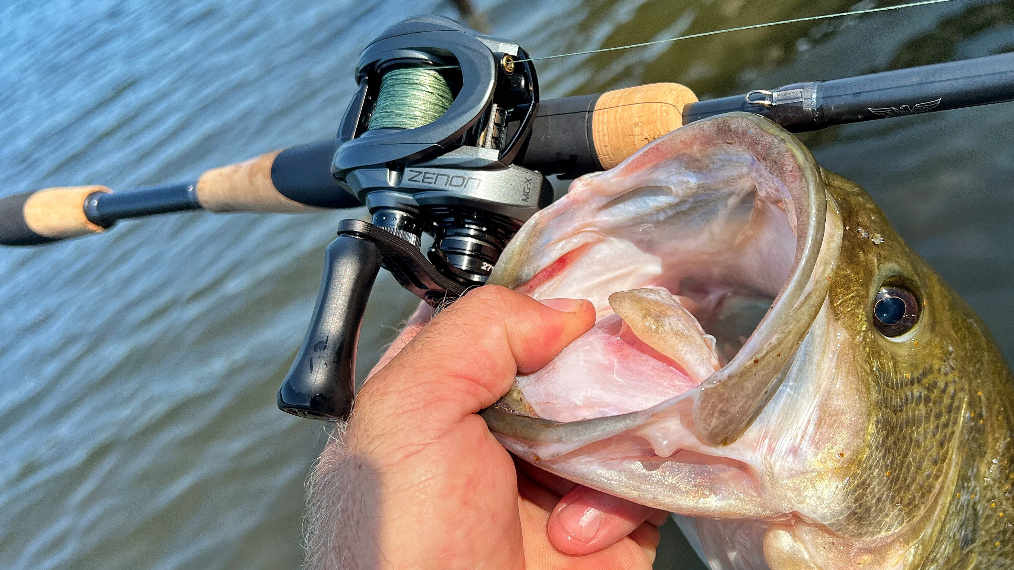 Abu Garcia Zenon MG-X (1)
