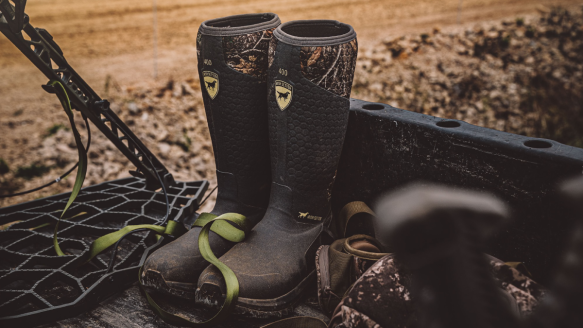 Irish Setter MudTrek Hunting Boots on truck tailgate