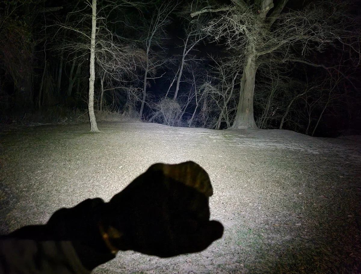 Light beam from Streamlight Wedge XT flashlight at night