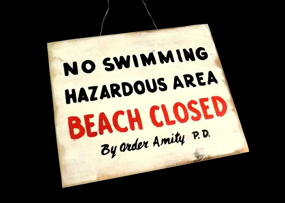 Jaws closed beach sign