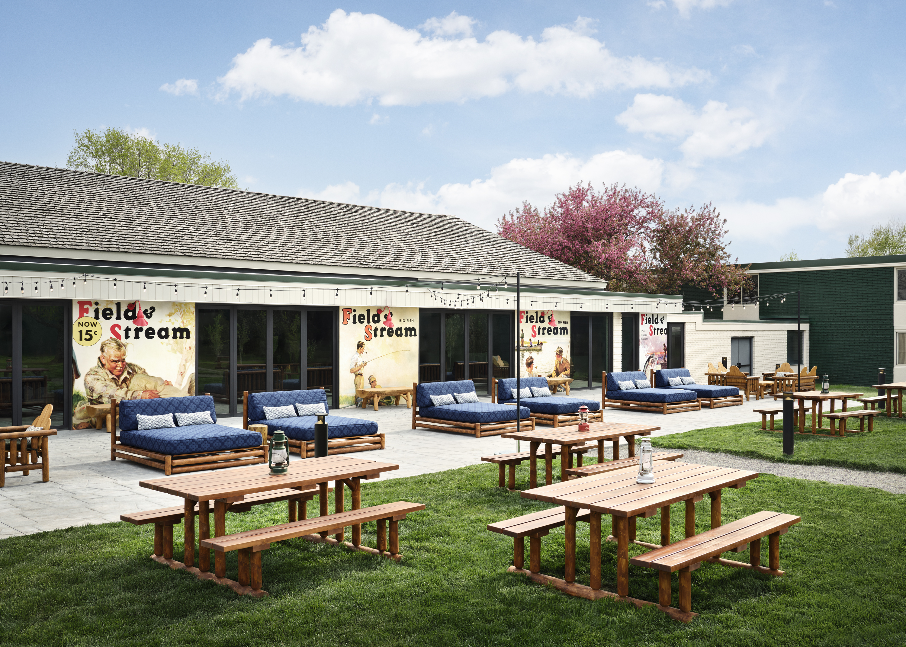 Field&StreamLodgeCo Bozeman Backyard