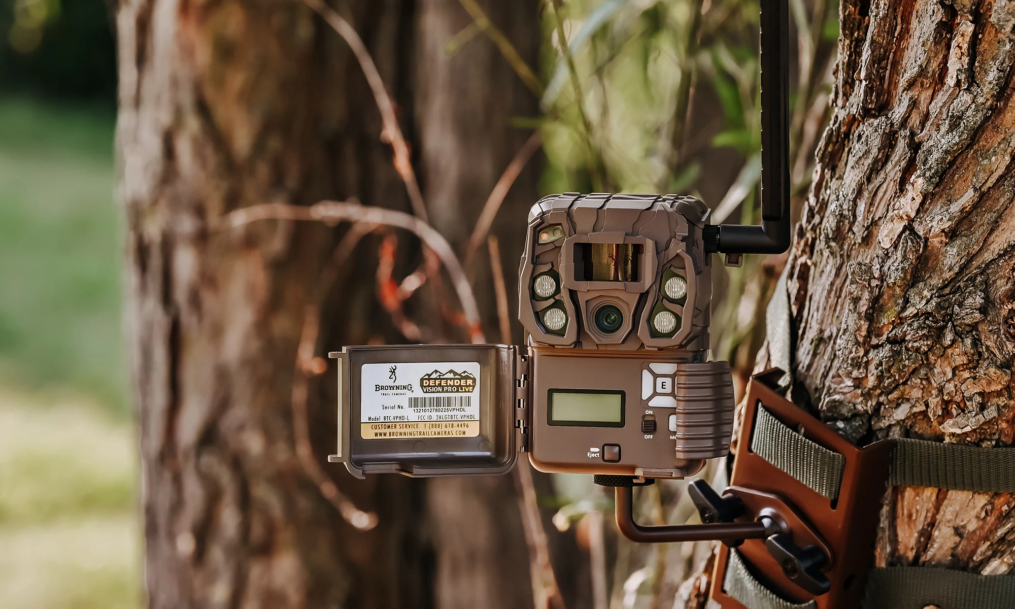 The new Browning Defender Vision Pro LiveStream cellular trail camera. 