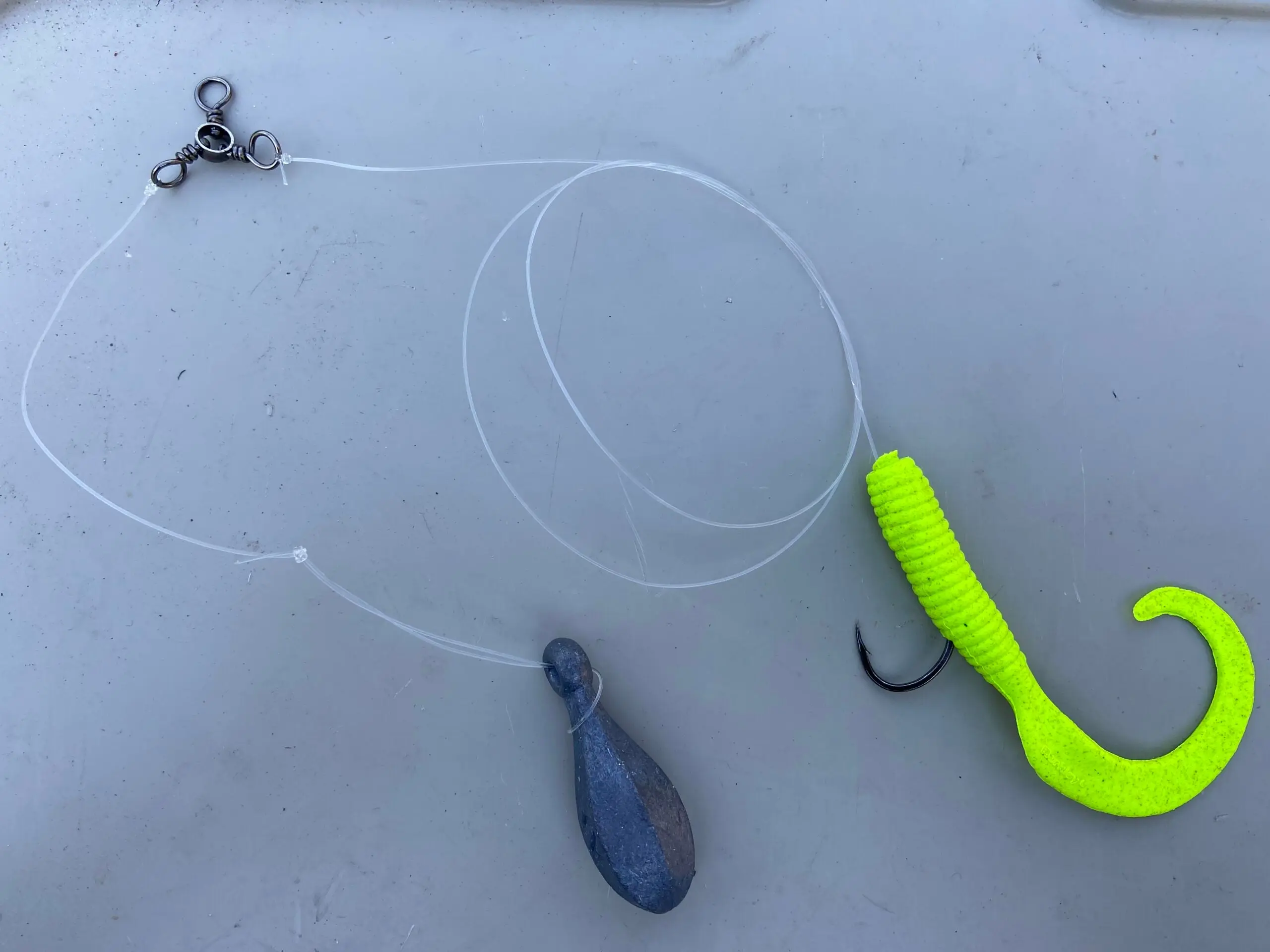 photo of basic rig for fluke fishing