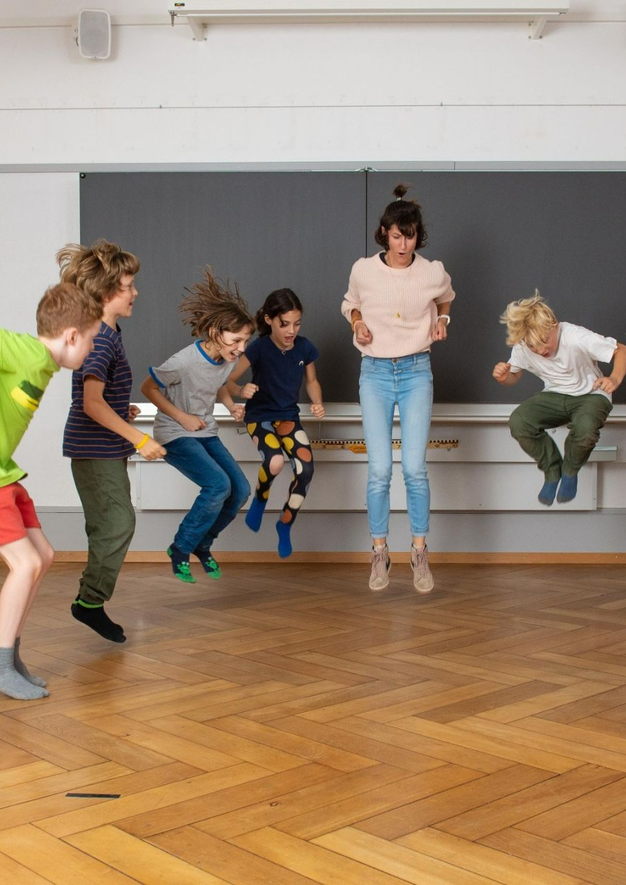 Titelbild_Schule bewegt