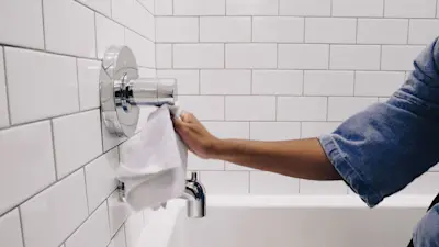 How To Remove And Prevent Hard Water Stains