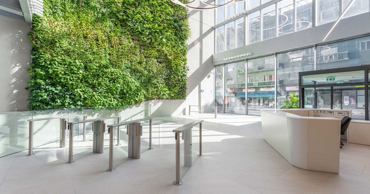 Un sistema di controllo accessi moderno, sicuro e user-friendly per la sede di Prima Assicurazioni a Milano