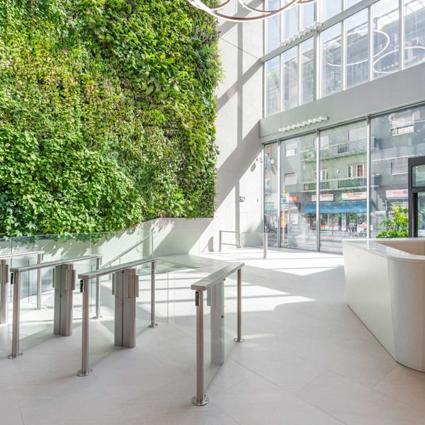 A modern, secure and user-friendly access control system for Prima Assicurazioni’s headquarters in Milan