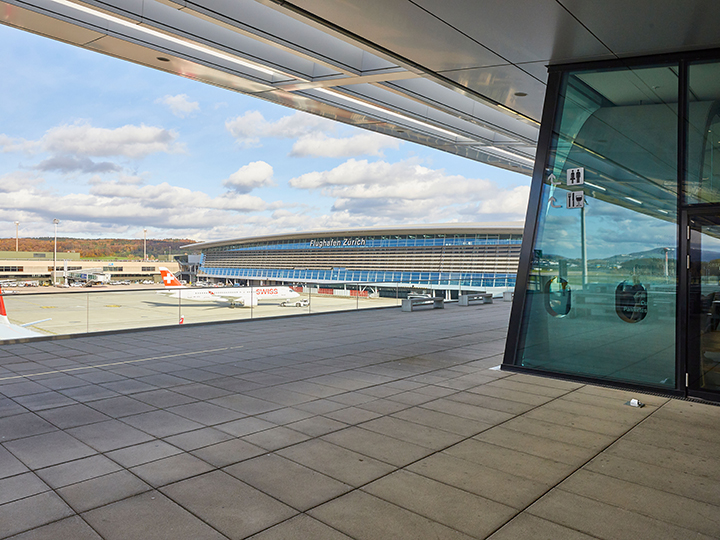 IM FlughafenZuerich 142003 720 540