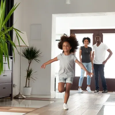 Betörés elleni védelem otthonában: Zárrendszerekkel és digitális beléptető rendszerekkel