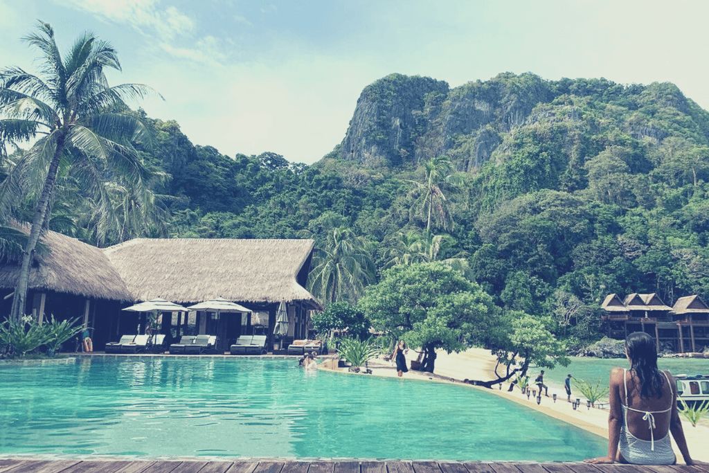 Blog_FeaturedImage_exploration-with-ethics-top-5-trends-in-ecological-hotels.png