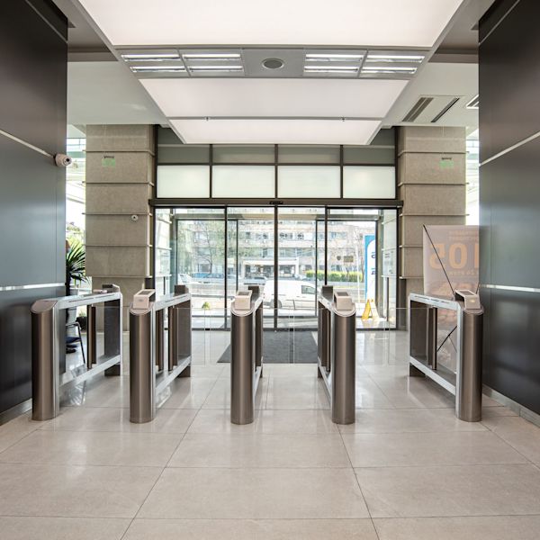 Sophisticated technology and minimalist design for a superb office experience