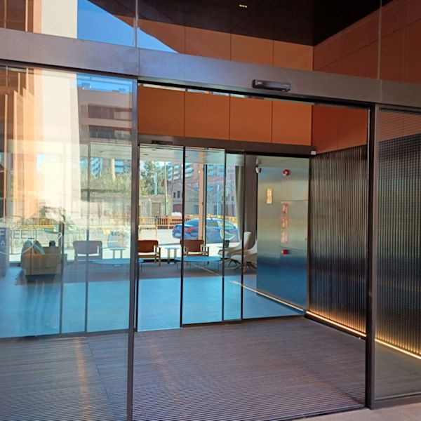 Acesso fácil e simples para um edifício inteligente