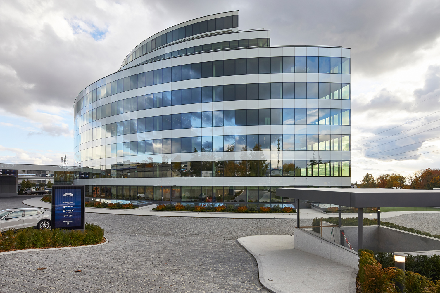 Office building beyond the unexpected