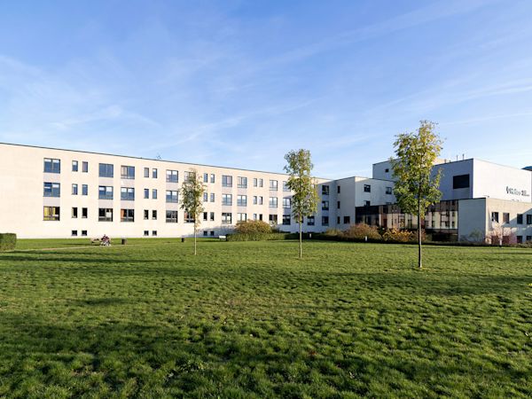 VAMED relies on dormakaba to maintain its door and gate systems