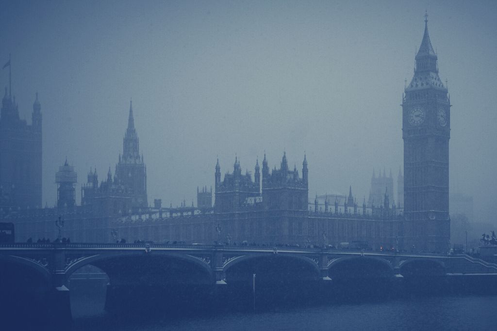 Blog_FeaturedImage_what-modern-cities-can-learn-from-londons-deadly-smog-of-1952.png