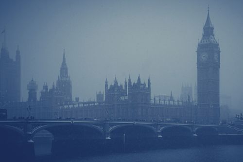 Blog_FeaturedImage_what-modern-cities-can-learn-from-londons-deadly-smog-of-1952.png