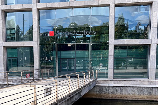 Flexibles Zutrittskontrollsystem in der Cloud mit Mobile Access für Full-Service Digitalagentur Appsfactory